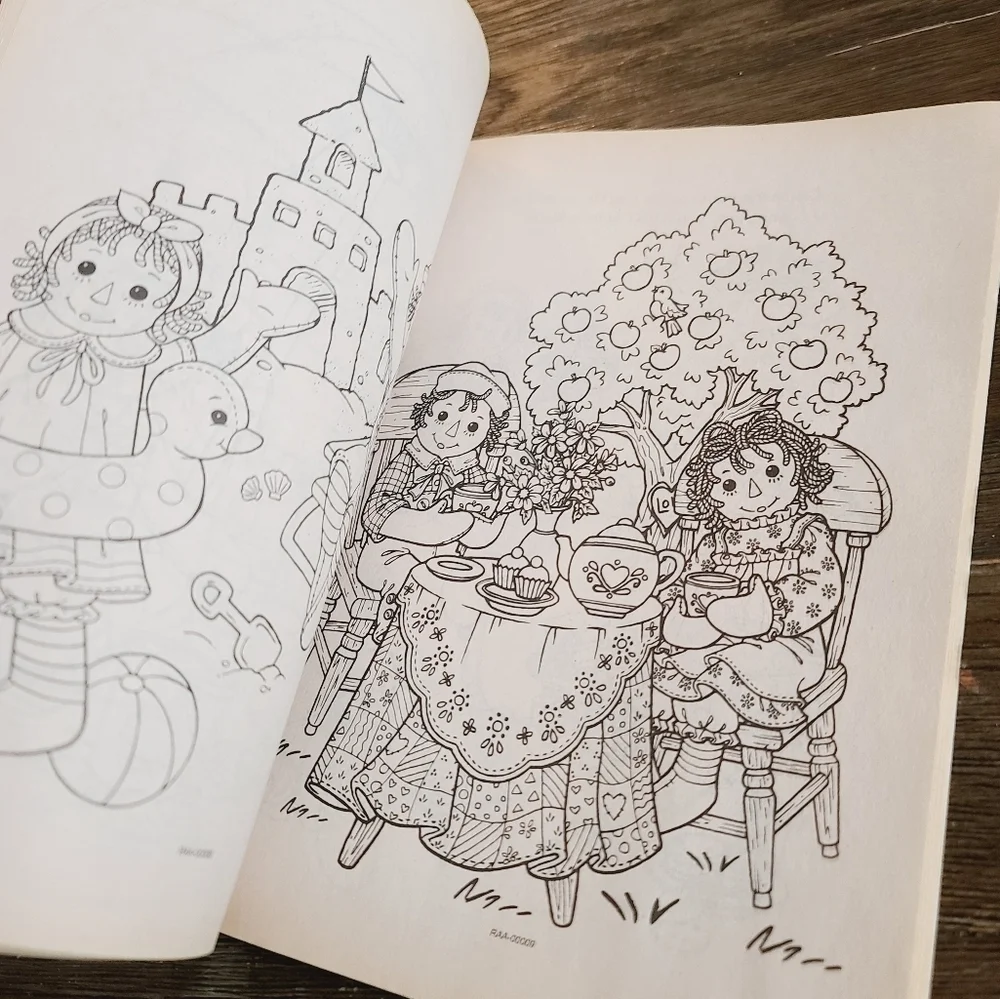 Vintage 2000s Raggedy Ann & Andy Coloring Activity Book